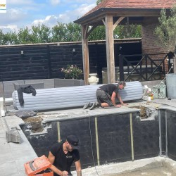 Rénovation totale d’une piscine de 4 x 1 1 m :