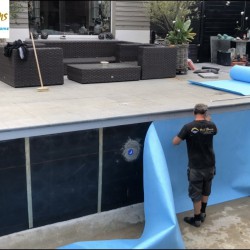 Rénovation totale d’une piscine de 4 x 1 1 m :